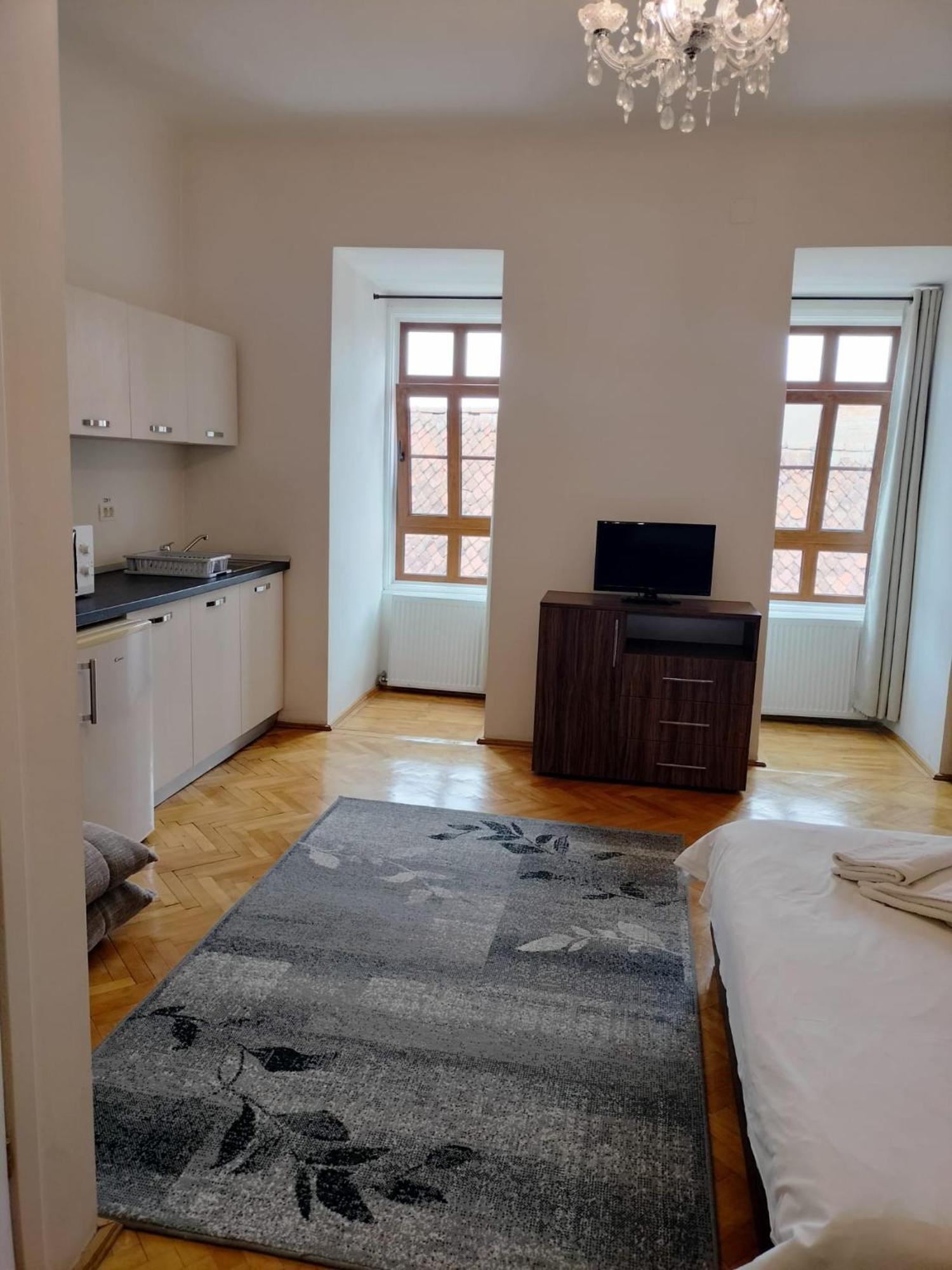 Casa Sforii Brasov Hotell Exteriör bild