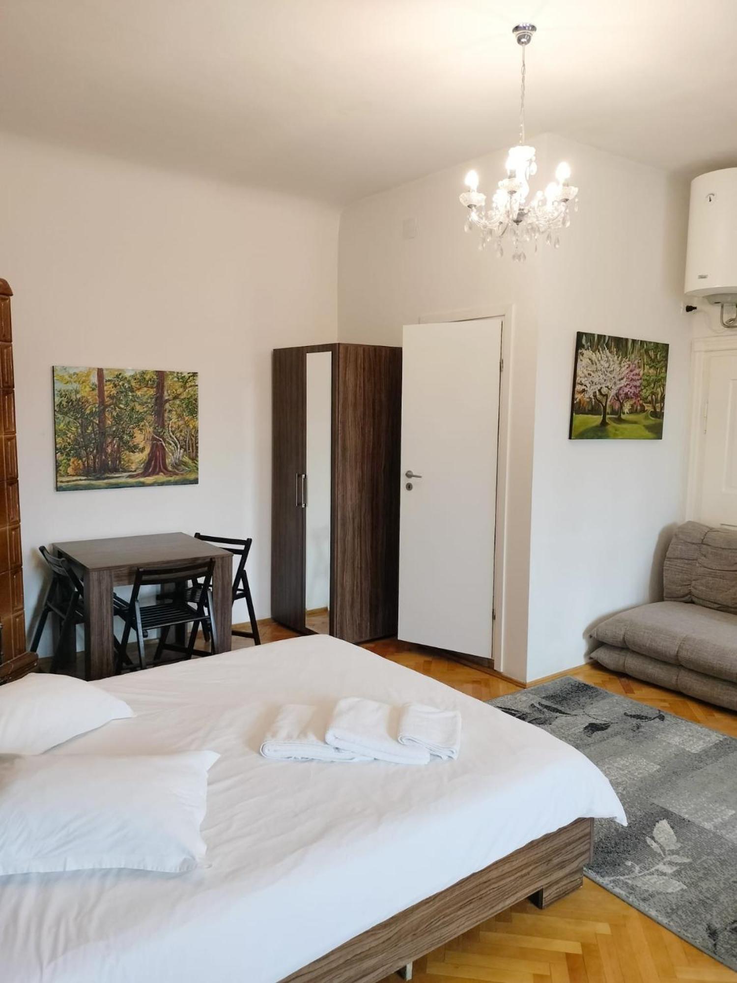 Casa Sforii Brasov Hotell Exteriör bild