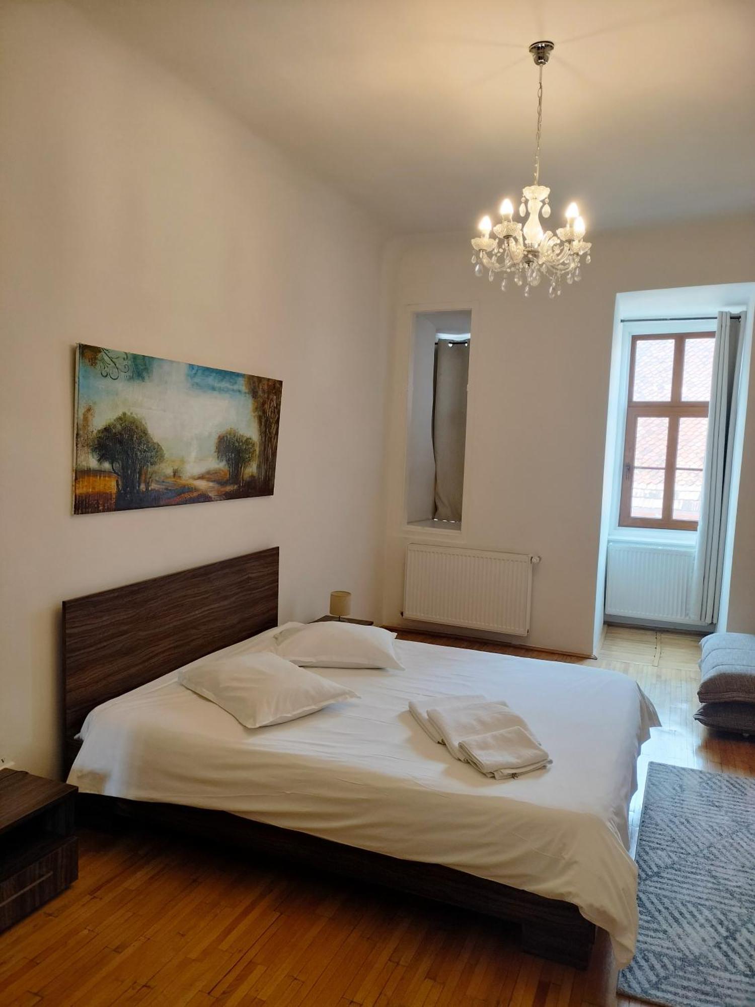 Casa Sforii Brasov Hotell Exteriör bild